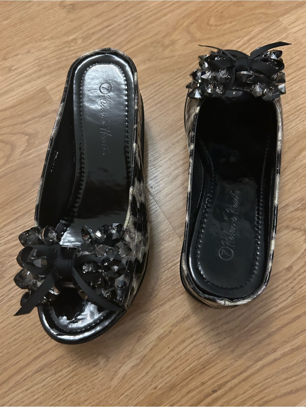 Women’s Black Embellished Peep-Toe Slip-On Sandals